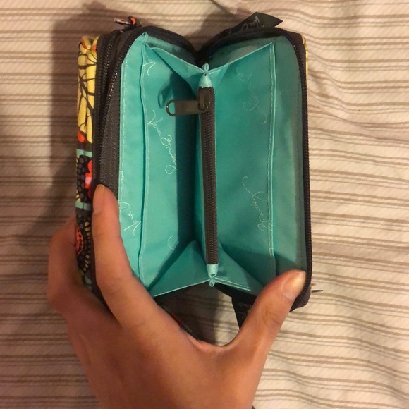 Vera Bradley wristlet - Picture 5 of 7